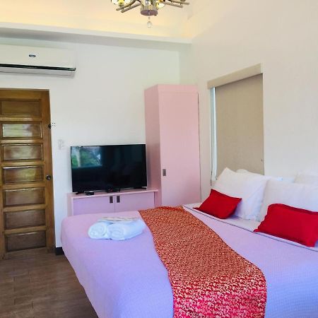 The Carmelence Lodge Tagaytay City Екстериор снимка